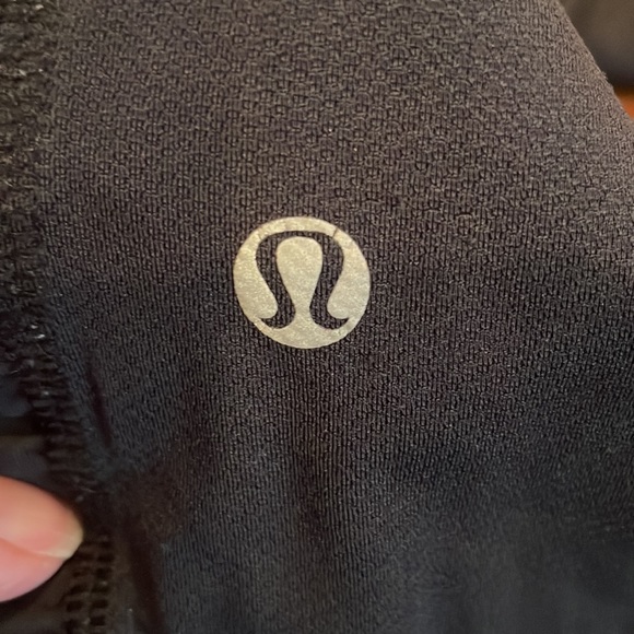 Lululemon size 4 black full length leggings - Picture 5 of 8